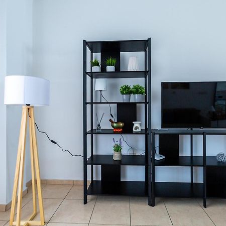 Beautiful 2 Bed Apartment In Paphos Cyprus Eksteriør bilde