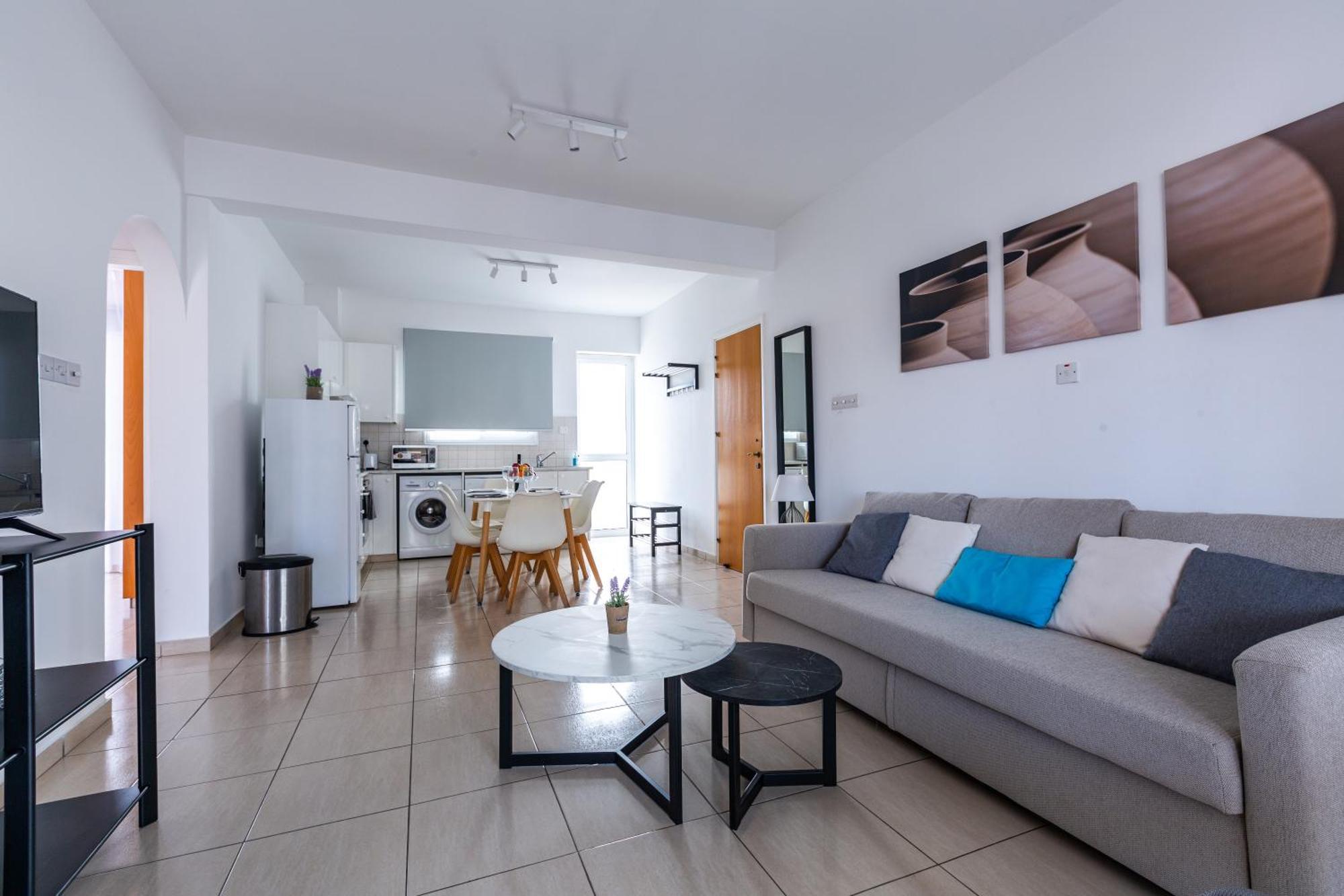 Beautiful 2 Bed Apartment In Paphos Cyprus Eksteriør bilde