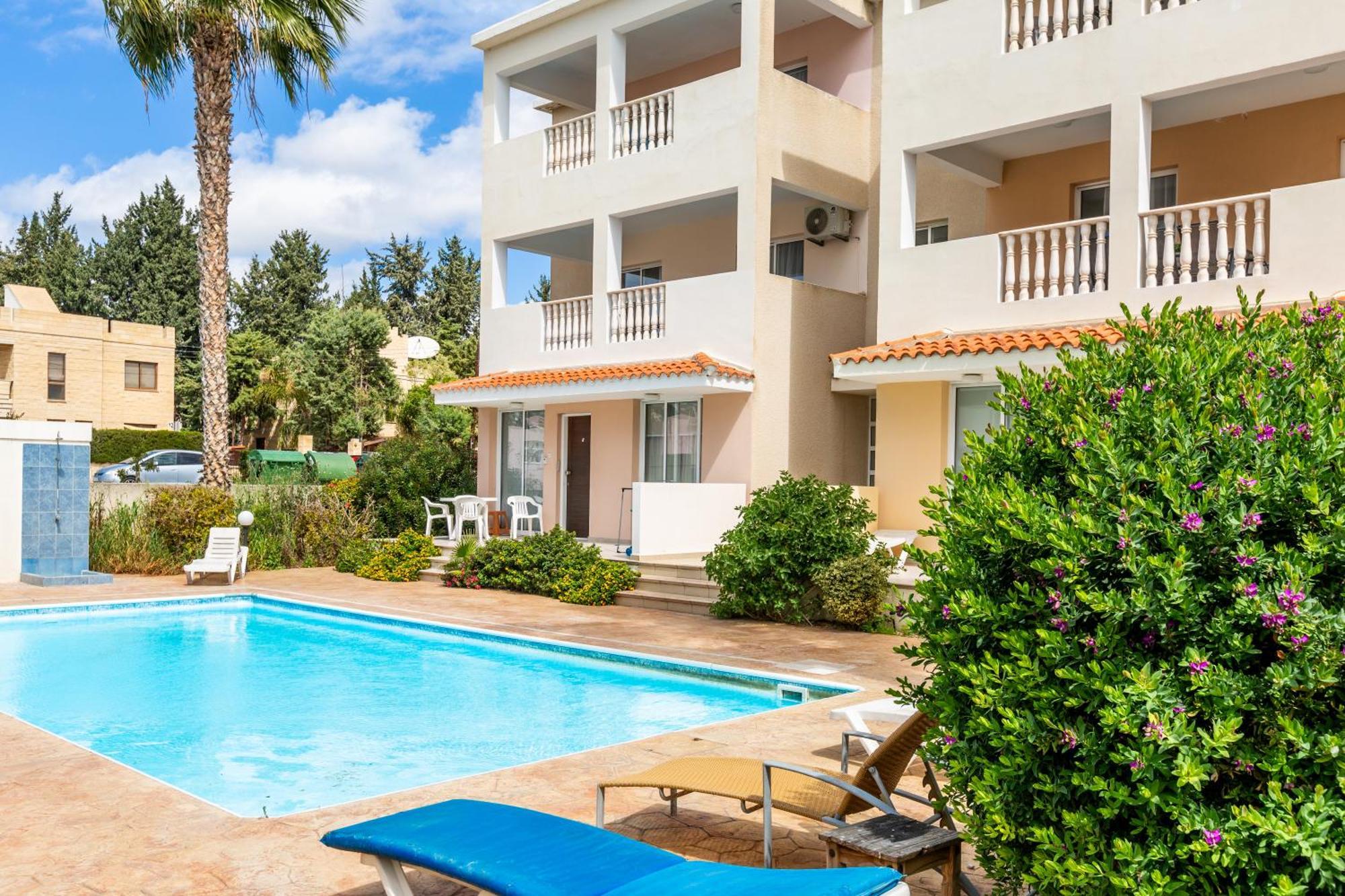 Beautiful 2 Bed Apartment In Paphos Cyprus Eksteriør bilde