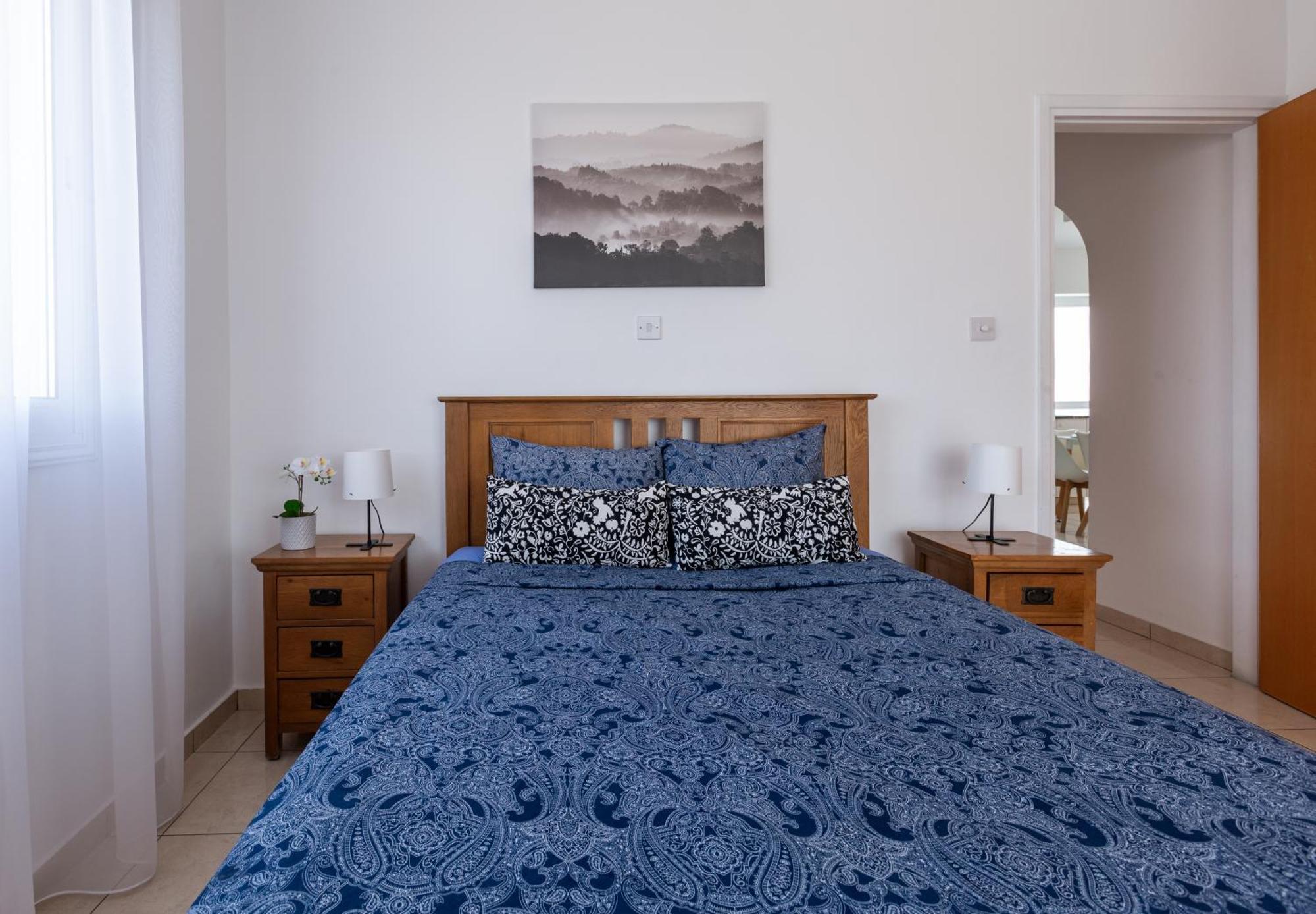 Beautiful 2 Bed Apartment In Paphos Cyprus Eksteriør bilde