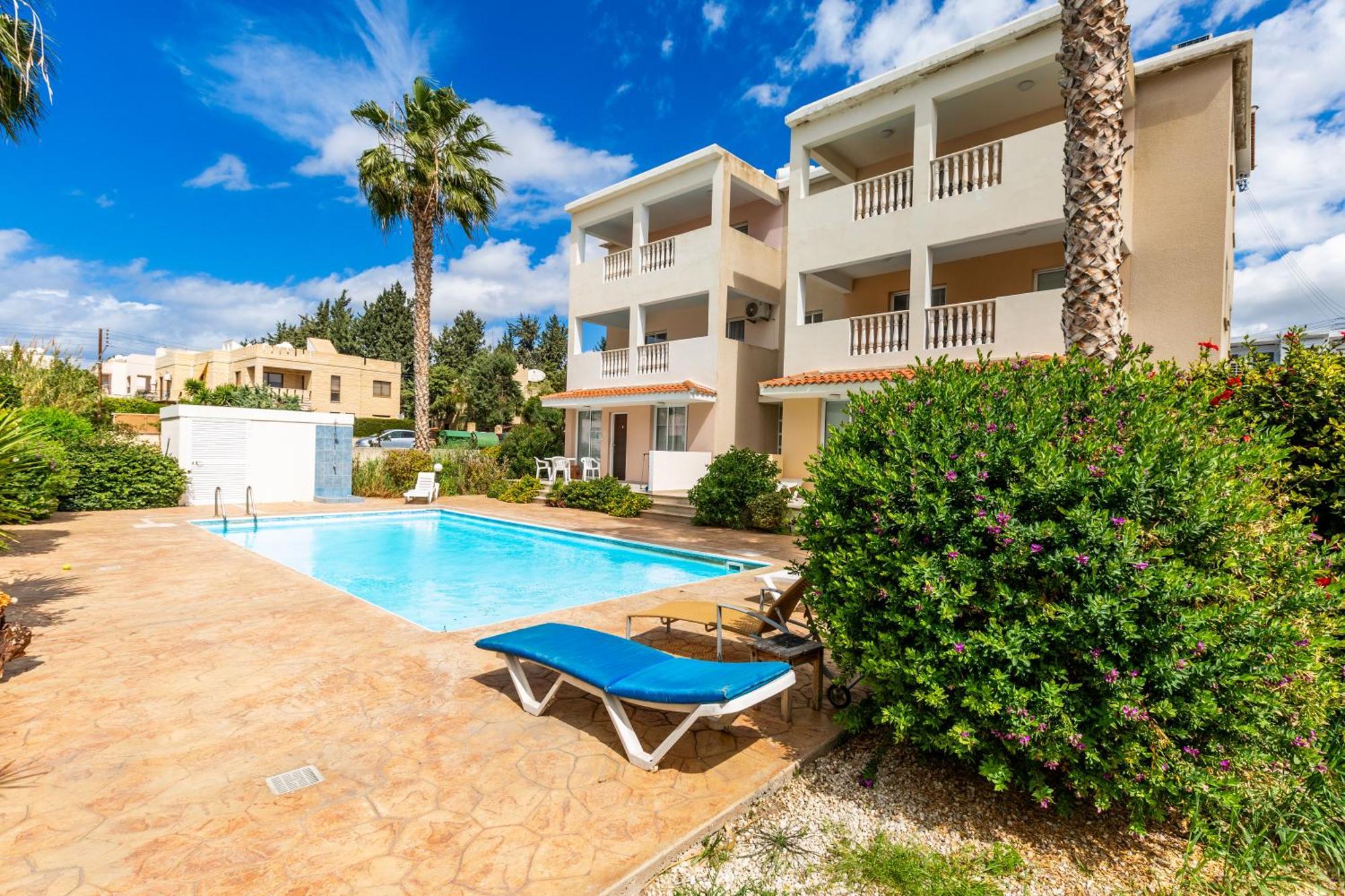 Beautiful 2 Bed Apartment In Paphos Cyprus Eksteriør bilde