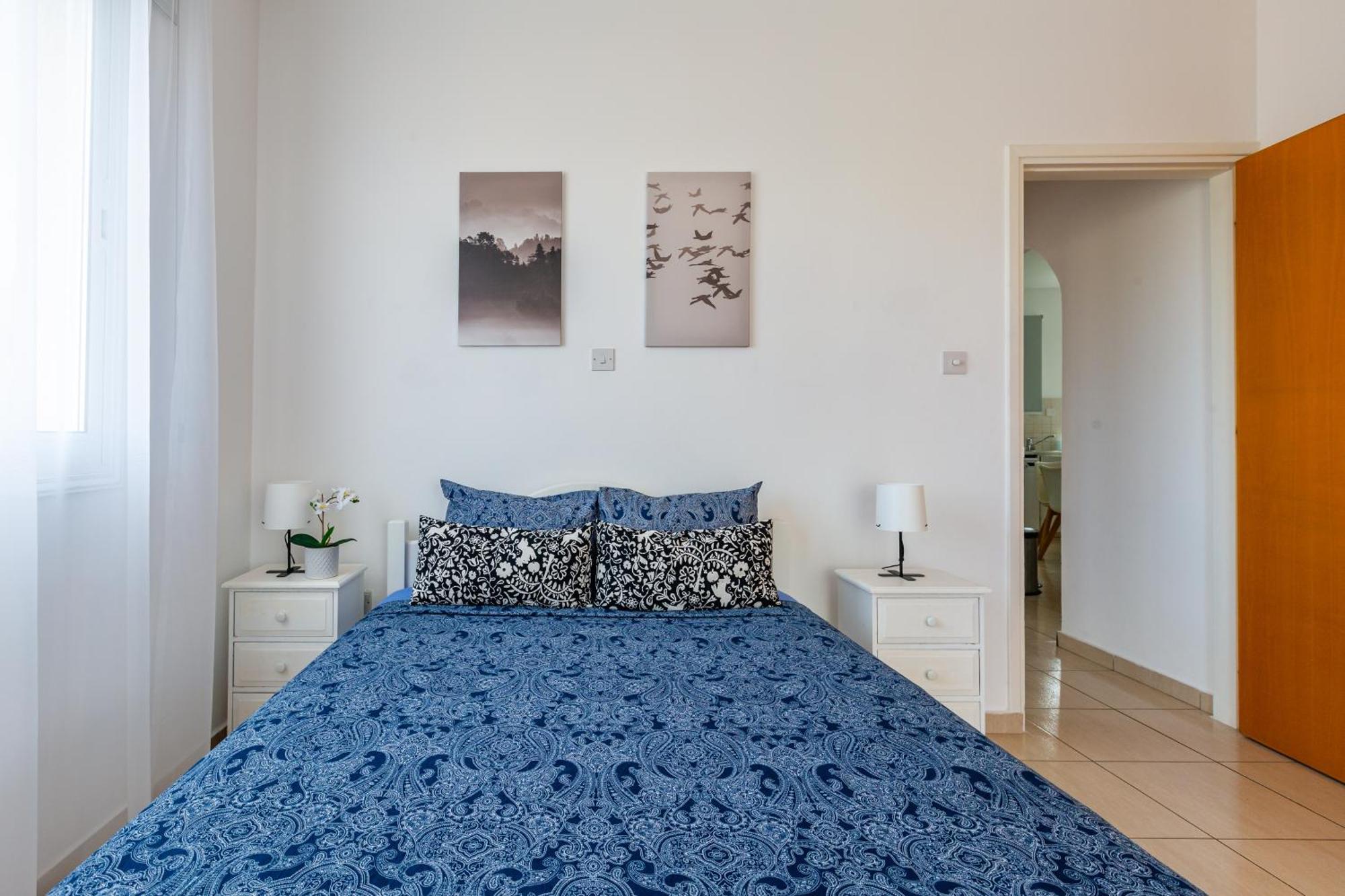 Beautiful 2 Bed Apartment In Paphos Cyprus Eksteriør bilde