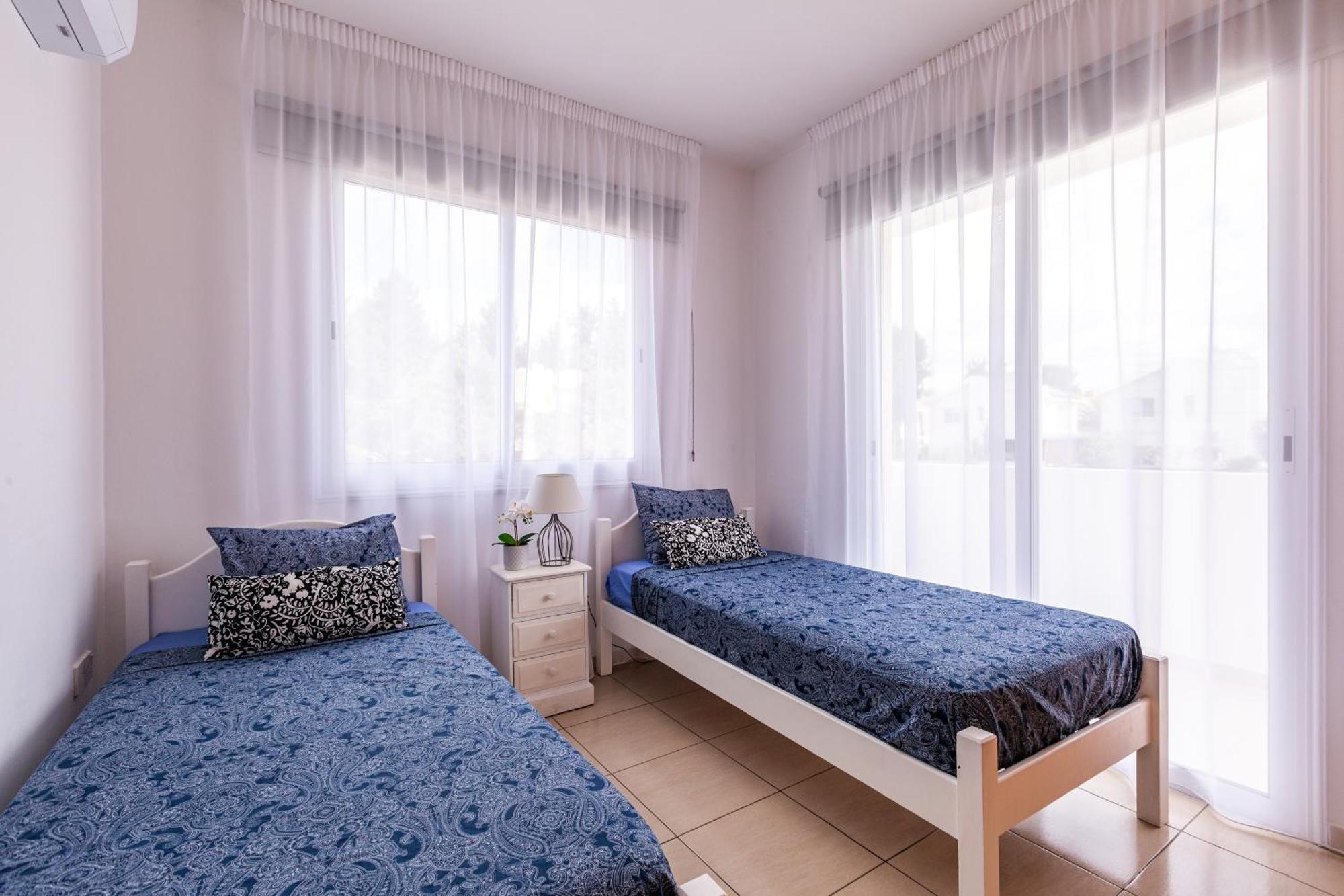 Beautiful 2 Bed Apartment In Paphos Cyprus Eksteriør bilde