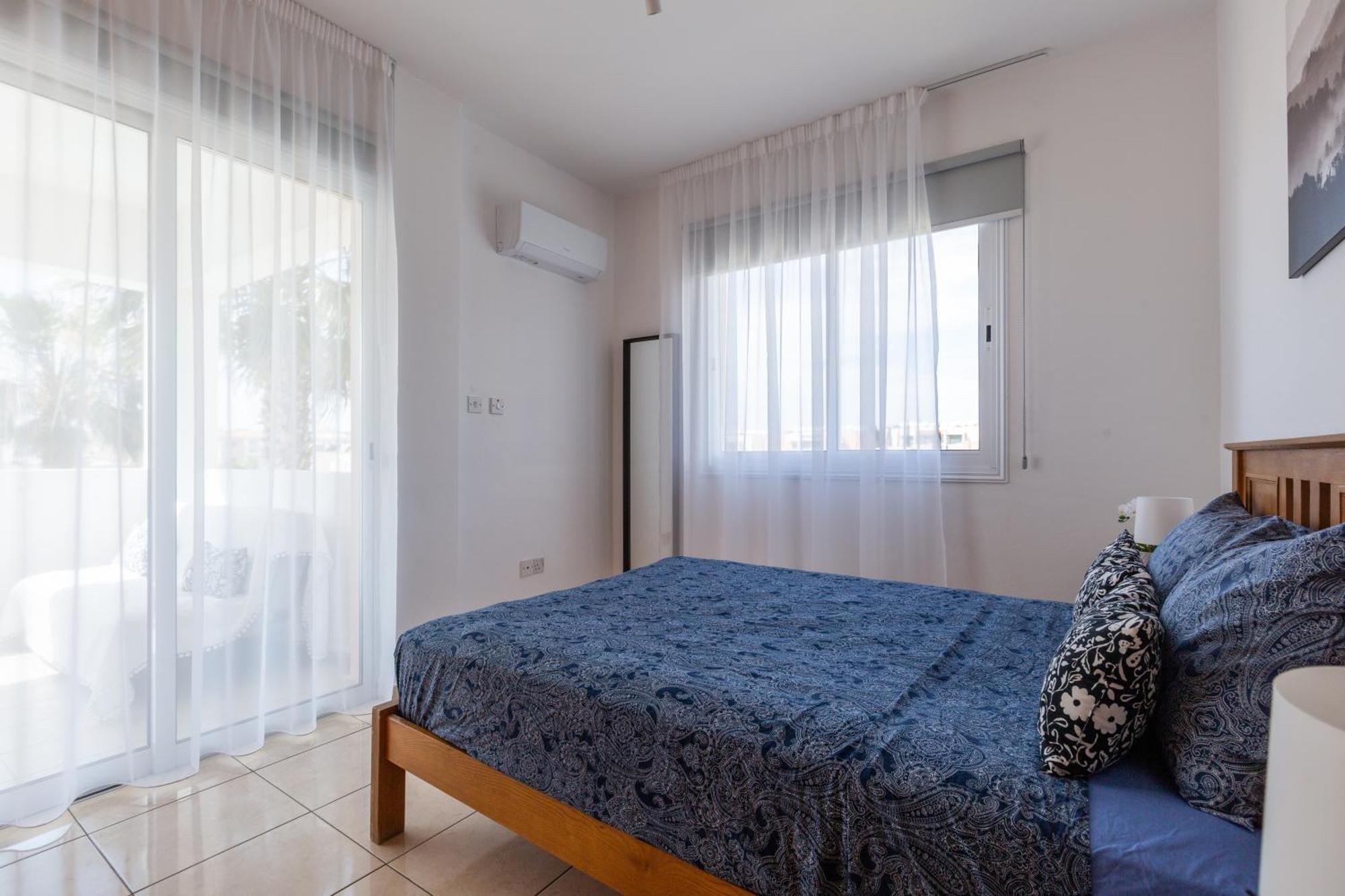 Beautiful 2 Bed Apartment In Paphos Cyprus Eksteriør bilde